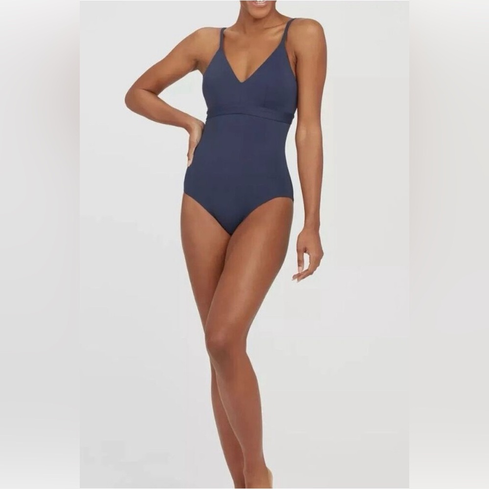 NWT! SPANX ‘swim one piece’. Black. 50129R. Padded bra. Adj straps. 1 avail:XL